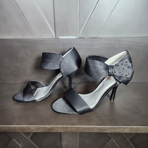 Apt. 9 Black Satin Ankle-Strap Bow Heels with Bow Crystal Accents Size 8 1/2